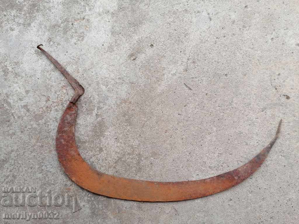 Auction Old sickle, blade, wrought iron Auction Old sickle, blade, wrought iron