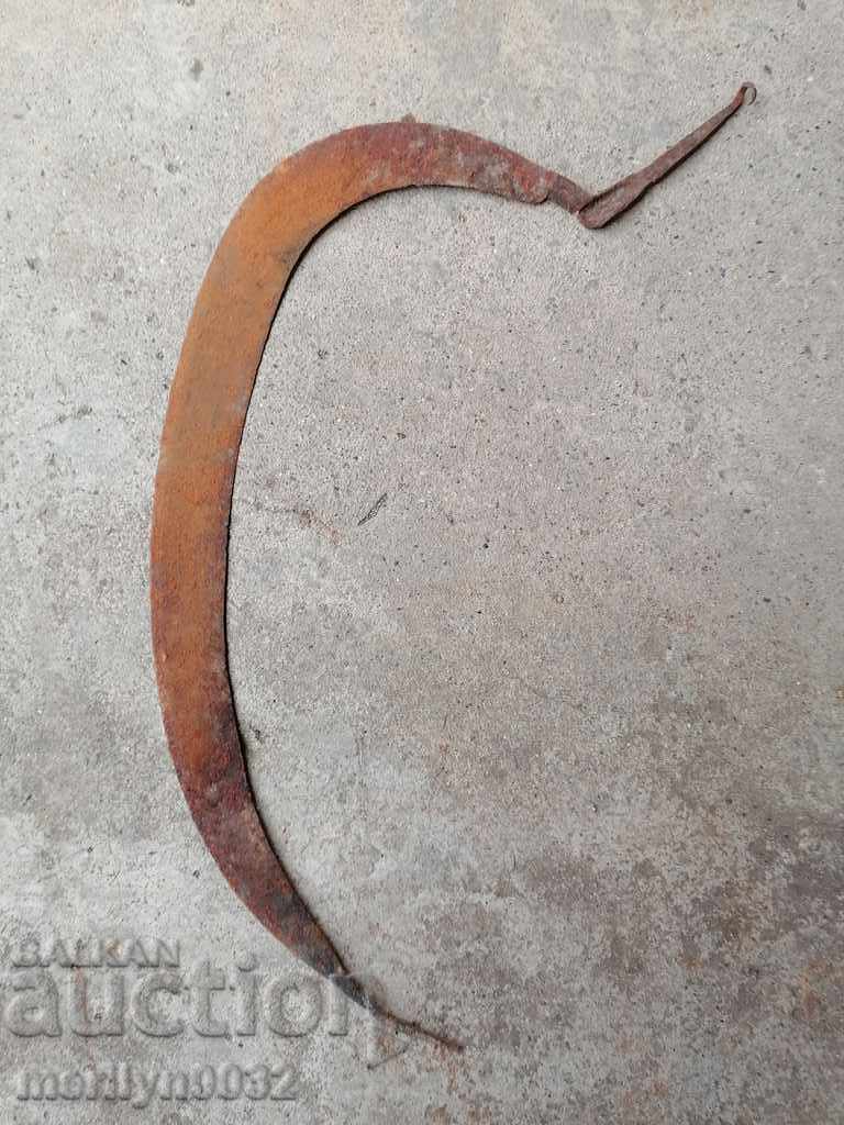 Delivery of Old sickle, blade, wrought iron Delivery of Old sickle, blade, wrought iron