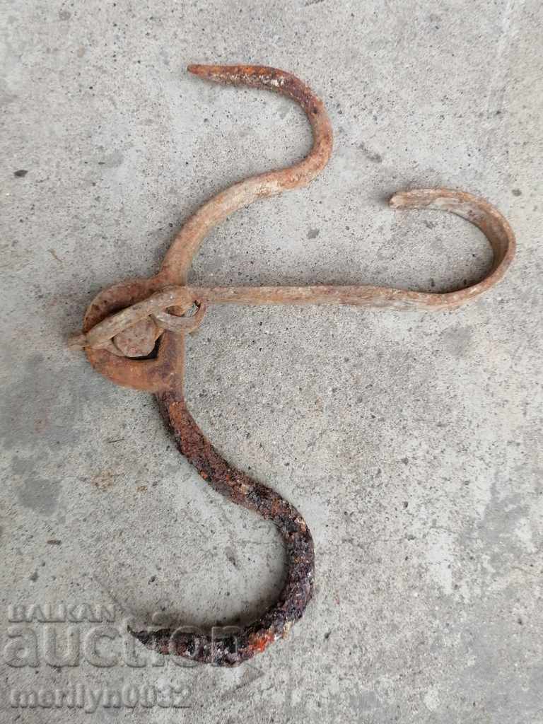 Auction Old forged hook, quail, anchor, hook for diving Auction Old forged hook, quail, anchor, hook for diving