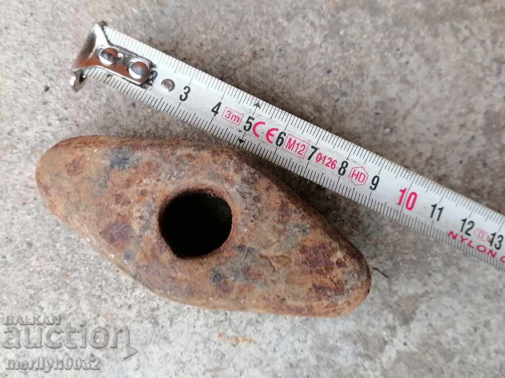 Auction An old stone hammer, a tool, a kink Auction An old stone hammer, a tool, a kink