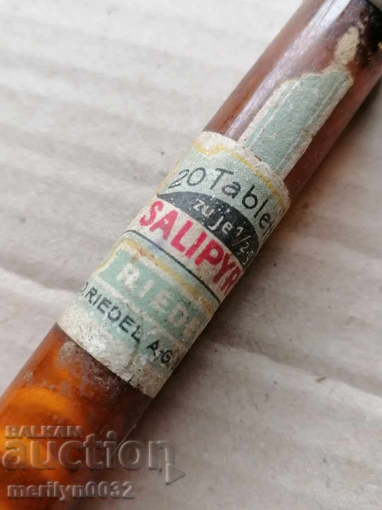 Δημοπρασία Σκοτεινό γυάλινο μπουκάλι στις αρχές του 20ου αιώνα Βασίλειο της Βουλγαρίας Δημοπρασία Σκοτεινό γυάλινο μπουκάλι στις αρχές του 20ου αιώνα Βασίλειο της Βουλγαρίας