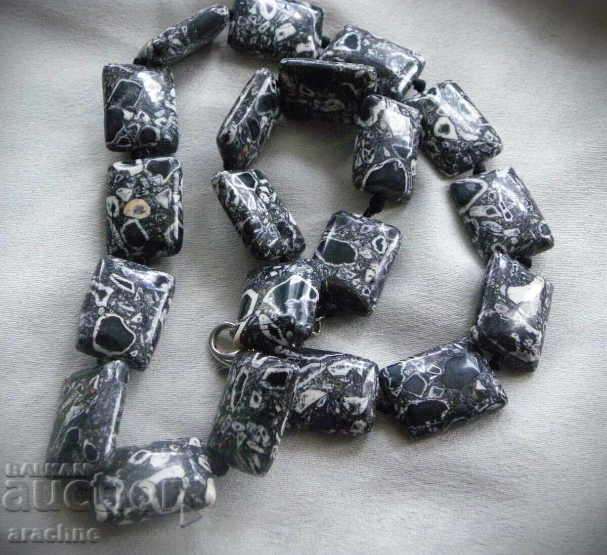 Екстравагантно!-колие от кости на динозаври-dinobone с цена 169.00 лв. | € 86.41 Екстравагантно!-колие от кости на динозаври-dinobone с цена 169.00 лв. | € 86.41