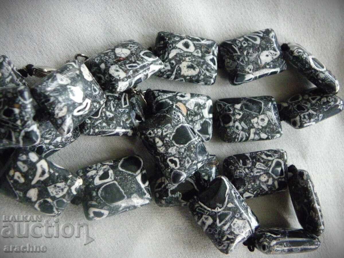 Аукцион Екстравагантно!-колие от кости на динозаври-dinobone Аукцион Екстравагантно!-колие от кости на динозаври-dinobone