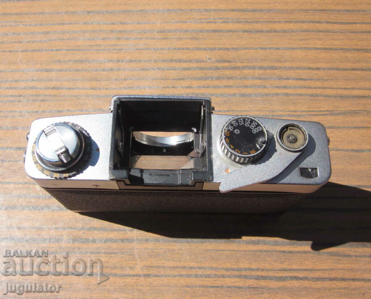 Auction old German PRAKTICA or PENTACON camera for parts Auction old German PRAKTICA or PENTACON camera for parts