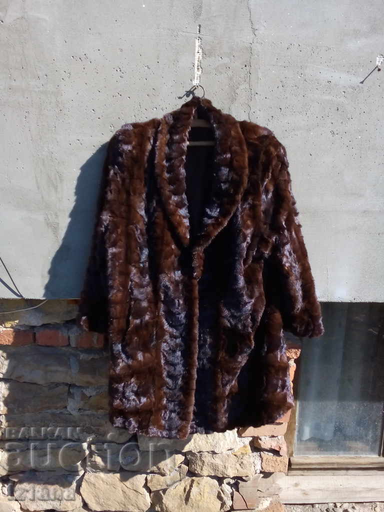 Old lady's fur coat