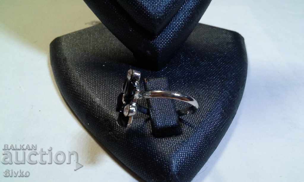 Аукцион Пръстен нов ефектен 1 Аукцион Пръстен нов ефектен 1