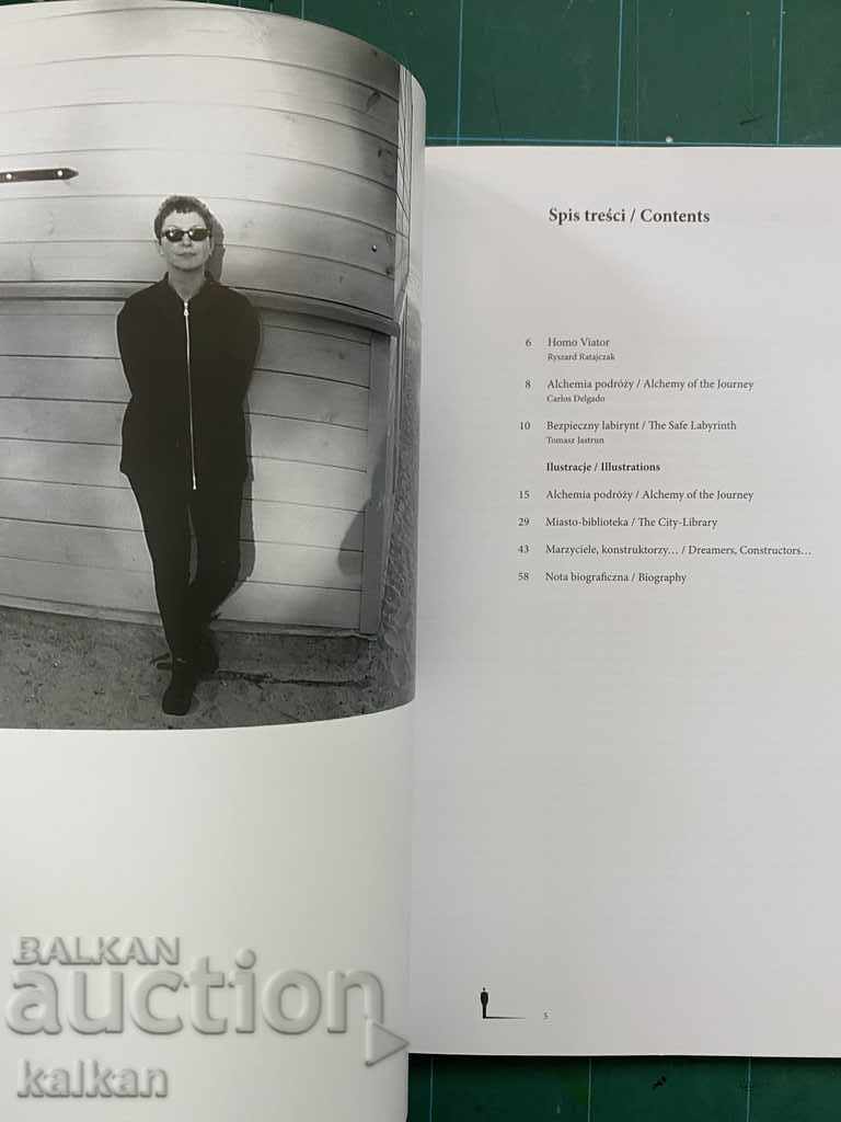 Delivery of Catalog with graphics by the Polish artist Joanna Wisniewska Delivery of Catalog with graphics by the Polish artist Joanna Wisniewska