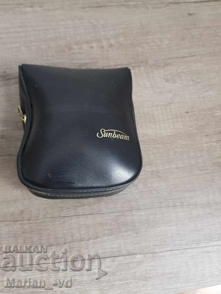 Old Sunbeam Shavemaster razor with price 20.00 BGN | € 10.23 Old Sunbeam Shavemaster razor with price 20.00 BGN | € 10.23