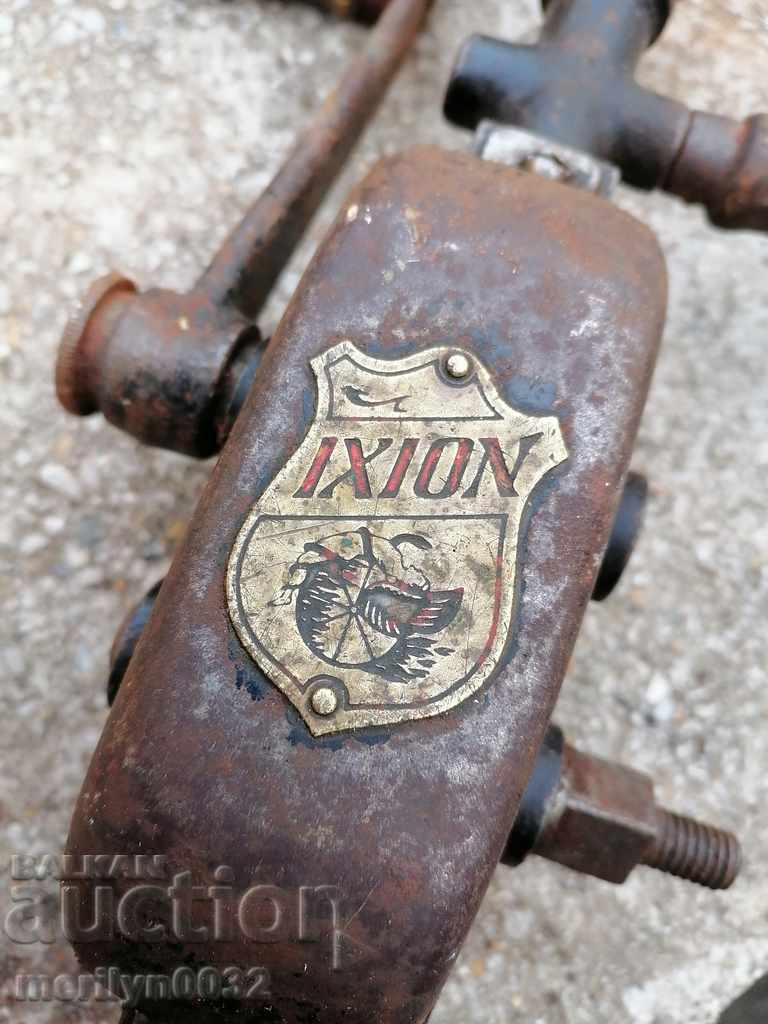 Old carpentry drill bit burr tool with price 53.00 BGN | € 27.10 Old carpentry drill bit burr tool with price 53.00 BGN | € 27.10