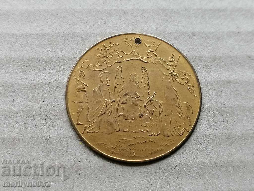 Gilt brass pendar christening medallion Kingdom of Bulgaria with price 43.00 BGN | € 21.99 Gilt brass pendar christening medallion Kingdom of Bulgaria with price 43.00 BGN | € 21.99