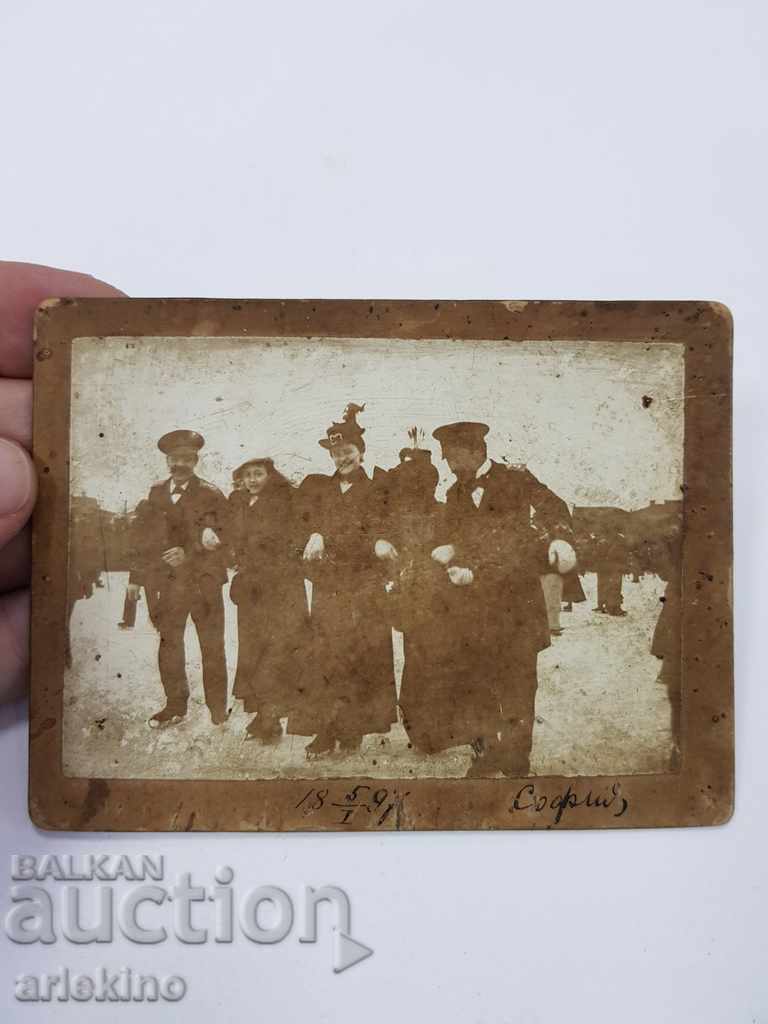 Ранна българска княжеска фотография морски офицери 1897