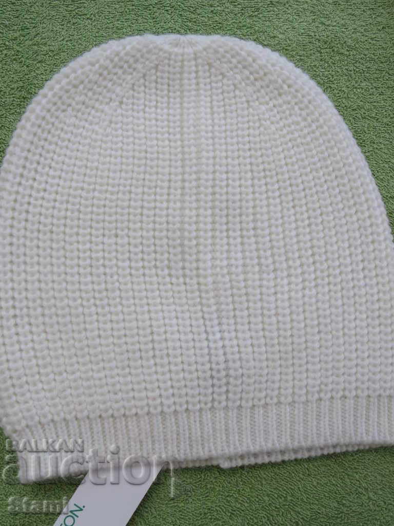 Auction  Women's hat United Colors of Benetton-snow white