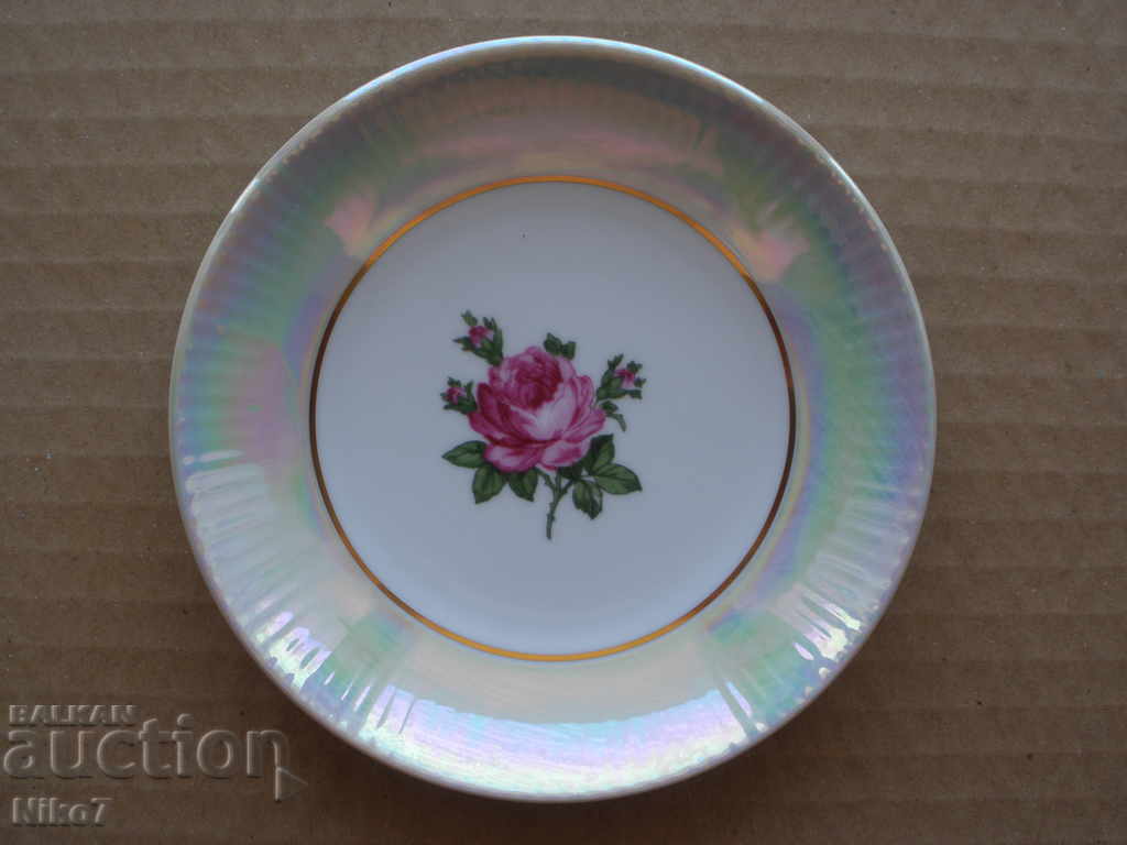 Licitație Farfurii vechi din porțelan german „JLMENAU”. Licitație Farfurii vechi din porțelan german „JLMENAU”.