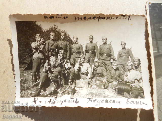 Στρατιωτικοί τηλεφωνικοί χειριστές φωτογραφιών με τιμή 10.00 BGN | € 5.11