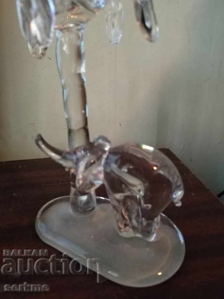 Crystal figure - 6 Crystal figure - 6