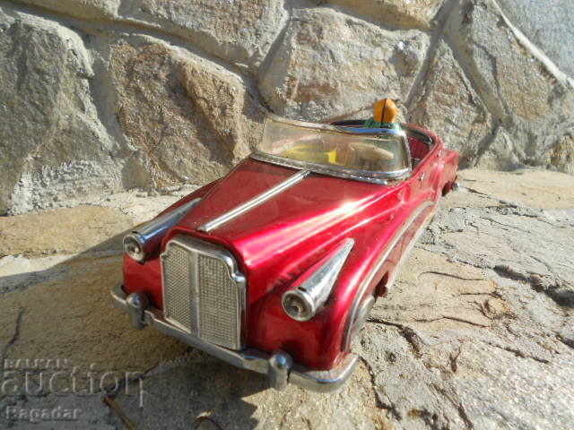 Tin αυτοκίνητο παιχνίδι με τιμή 40.00 BGN | € 20.45