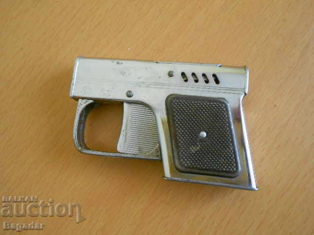 Lighter gun with price 20.00 BGN | € 10.23 Lighter gun with price 20.00 BGN | € 10.23