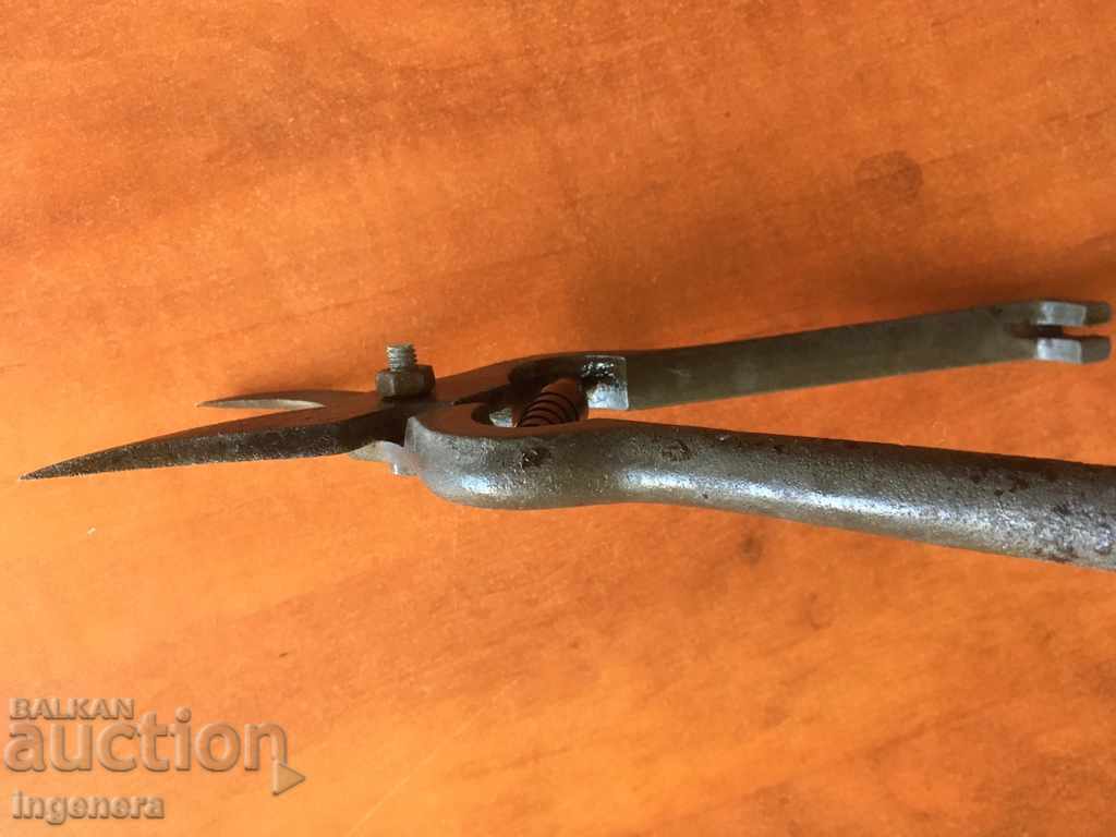 Delivery of LOZAR SCISSORS OLD FORGED TOOL Delivery of LOZAR SCISSORS OLD FORGED TOOL