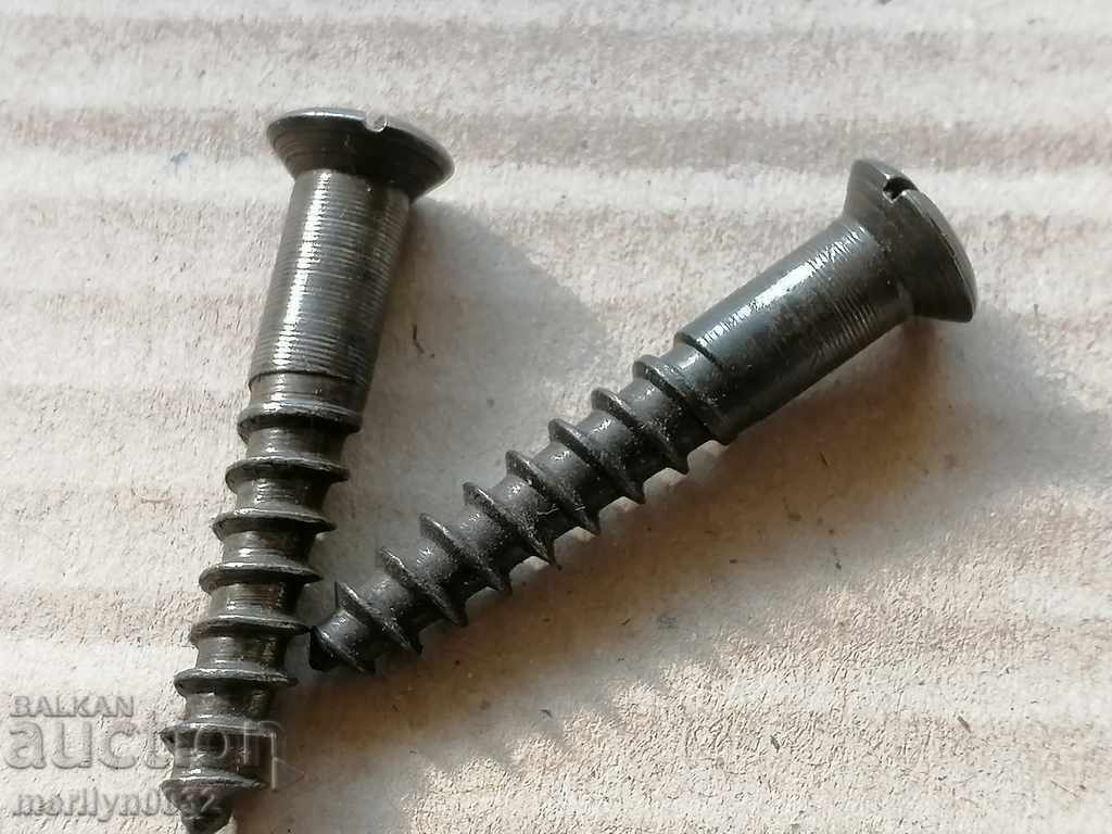 See 2 pieces for the back of the rifle parts ORIGINAL