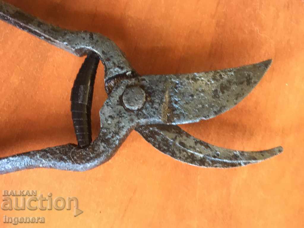 Delivery of LOZAR SCISSORS OLD FORGED TOOL Delivery of LOZAR SCISSORS OLD FORGED TOOL