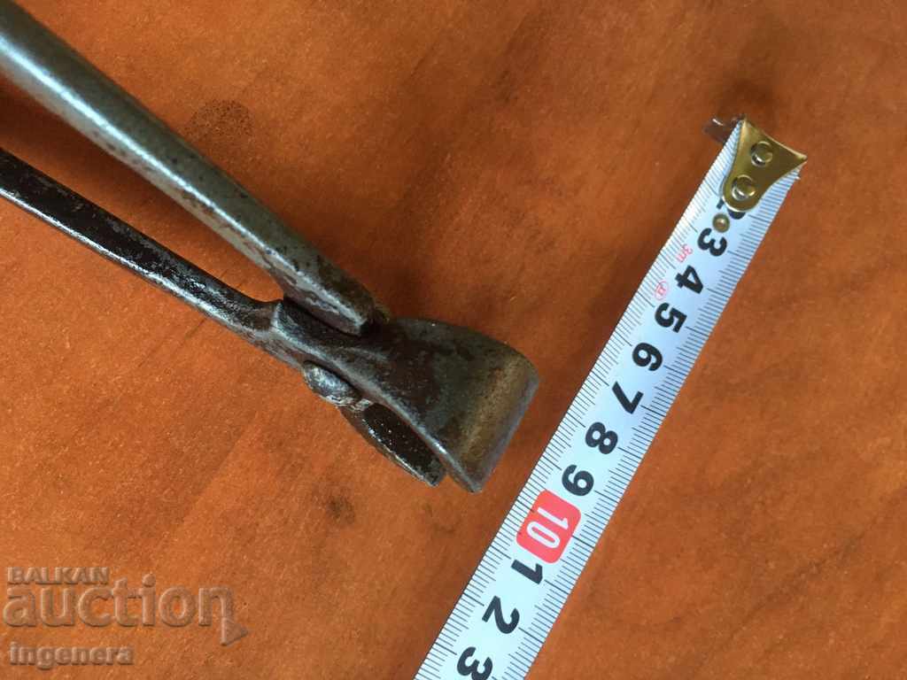 Delivery of PLIERS KERPEDEN OLD FORGED TOOL Delivery of PLIERS KERPEDEN OLD FORGED TOOL