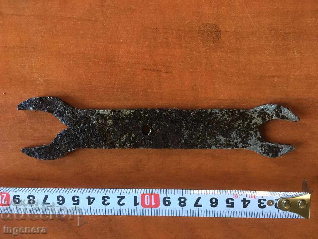 CHEIE FIXĂ INSTRUMENT VECHI