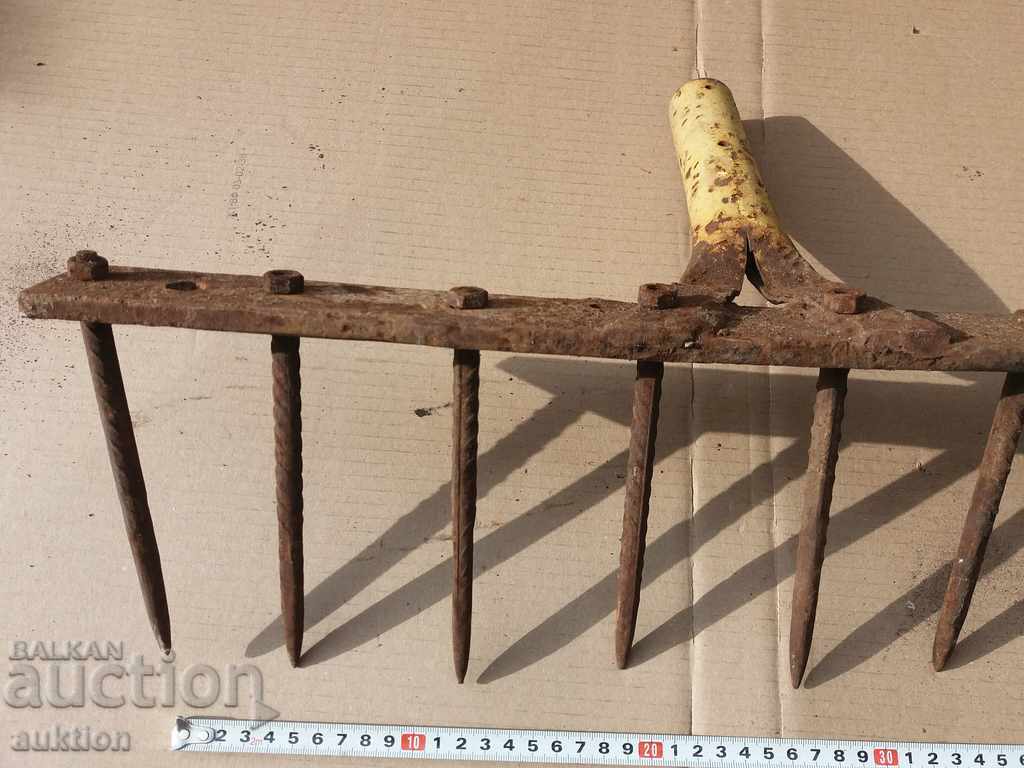 Delivery of MASSIVE FORGED YARD FOR THE YARD - AGRICULTURAL BLADE - EXCELLENT