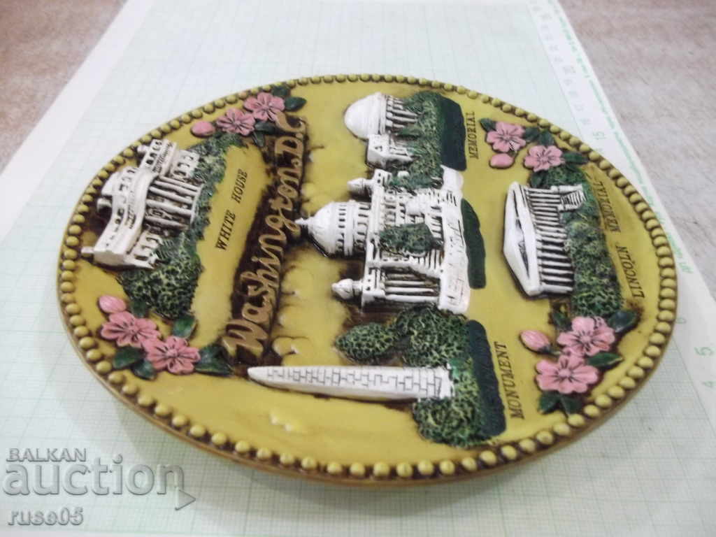 Auction  "Washington.D.C." round for wall