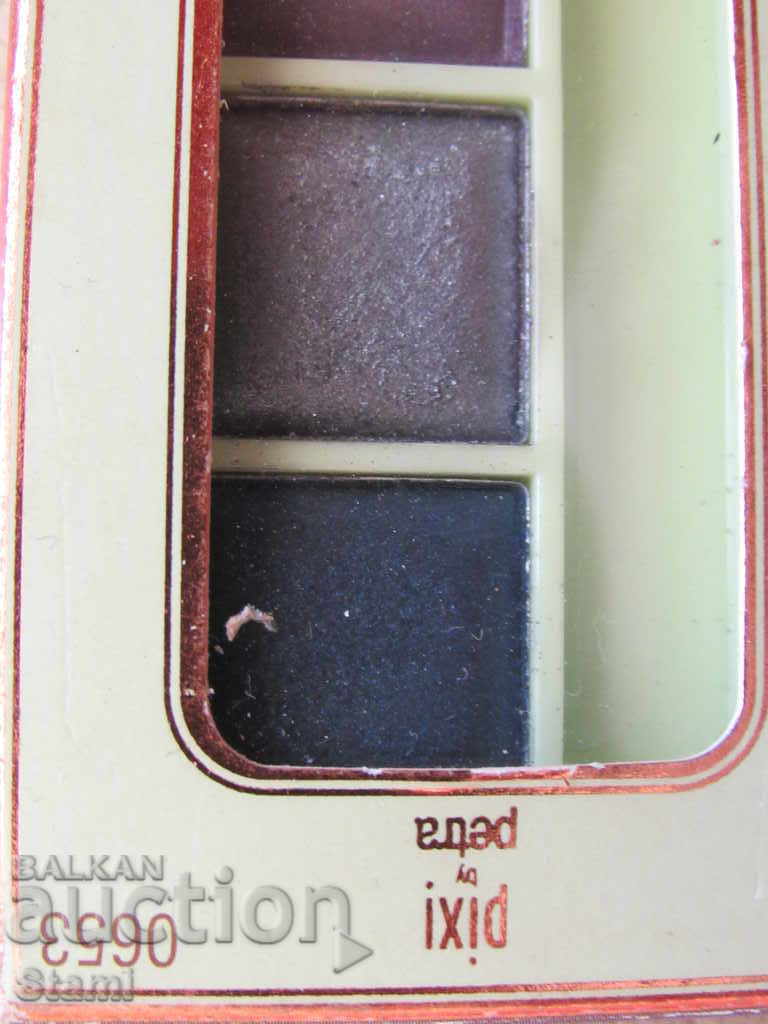 Eye shadows Pixi by petra, new with price 18.00 BGN | € 9.20 Eye shadows Pixi by petra, new with price 18.00 BGN | € 9.20