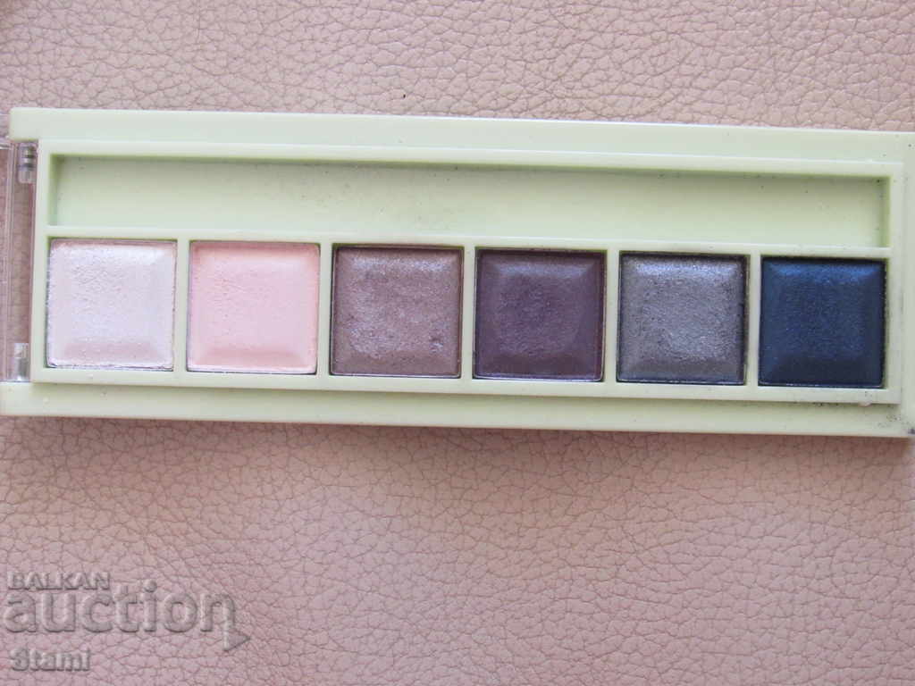 Auction Eye shadows Pixi by petra, new Auction Eye shadows Pixi by petra, new