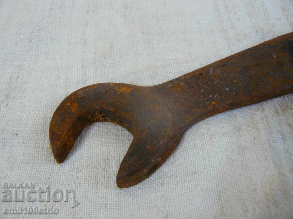 Combination wrench with price 8.00 BGN | € 4.09 Combination wrench with price 8.00 BGN | € 4.09