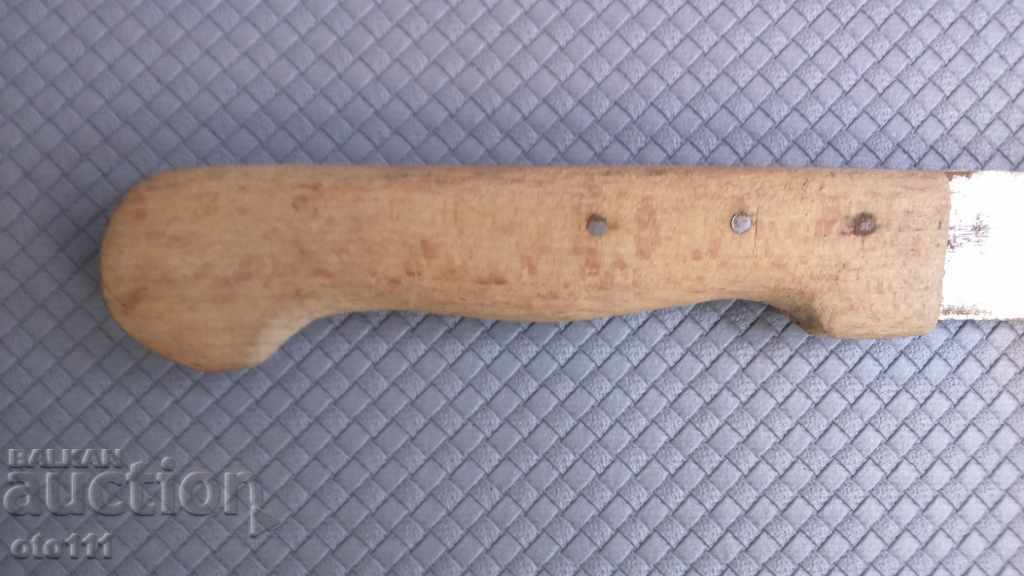 Delivery of OLD LARGE, STABLE, FORGED KNIFE Delivery of OLD LARGE, STABLE, FORGED KNIFE