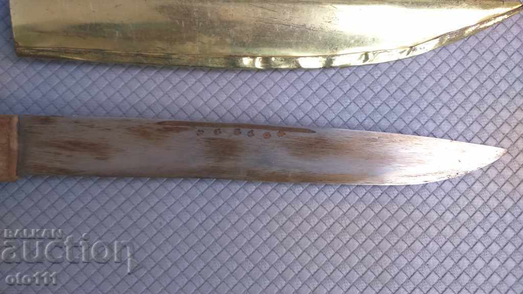 Auction  OLD LARGE, STABLE, FORGED KNIFE