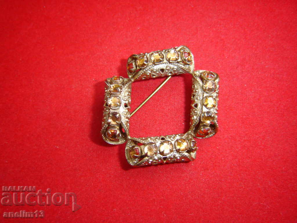 Auction OLD BROOCH Auction OLD BROOCH