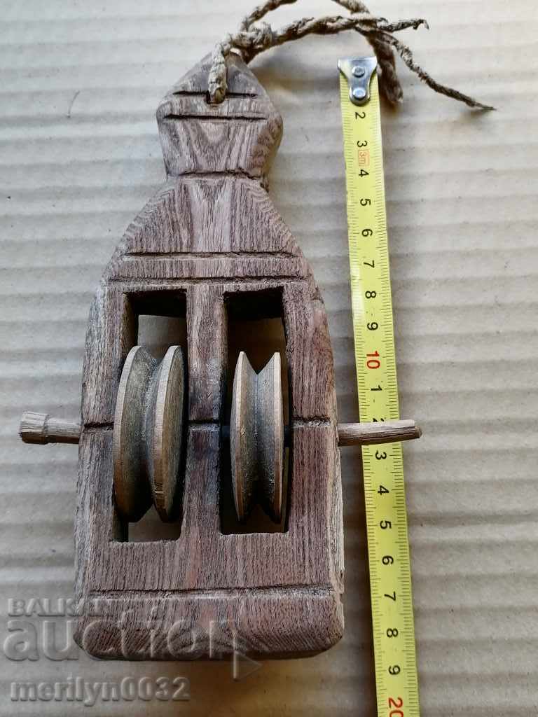 Old roll of wood, polyspast for loom, wooden, primitive - 5 Old roll of wood, polyspast for loom, wooden, primitive - 5