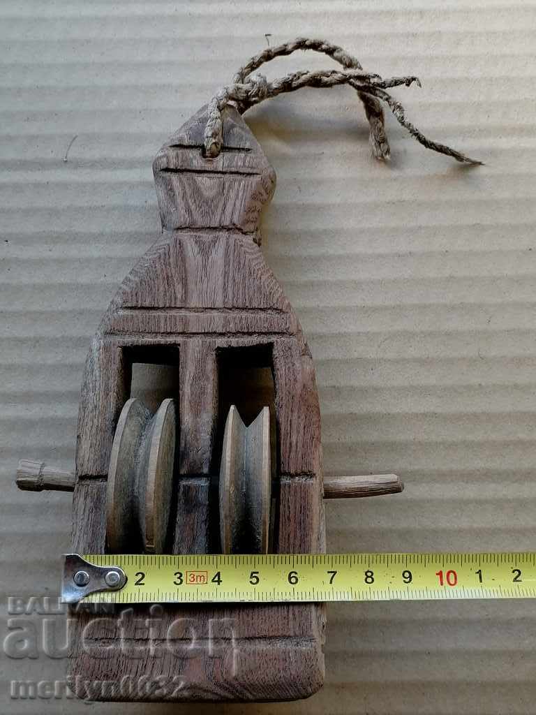 Old roll of wood, polyspast for loom, wooden, primitive - 6 Old roll of wood, polyspast for loom, wooden, primitive - 6