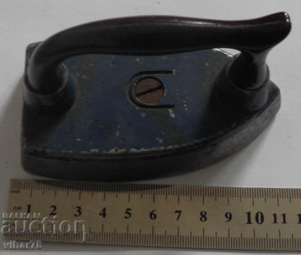 Auction children's iron small Auction children's iron small