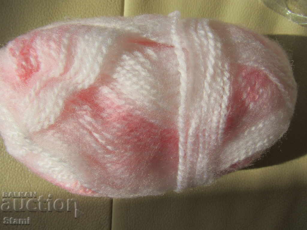 Yarn white and pink-ombre 38 grams with price 3.30 BGN | € 1.69 Yarn white and pink-ombre 38 grams with price 3.30 BGN | € 1.69