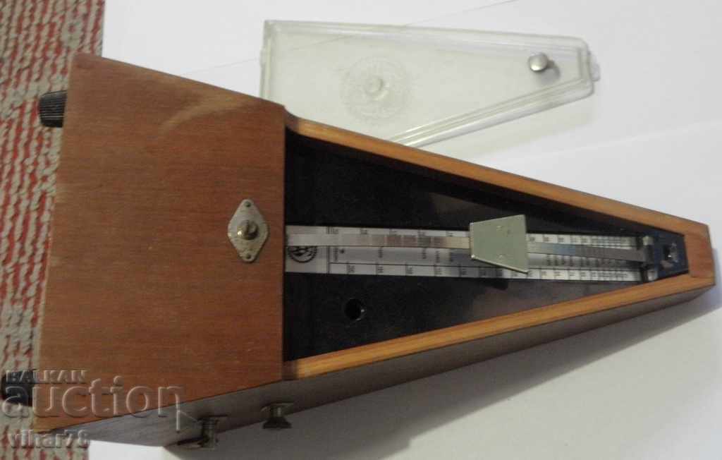 Auction The metronome works Auction The metronome works