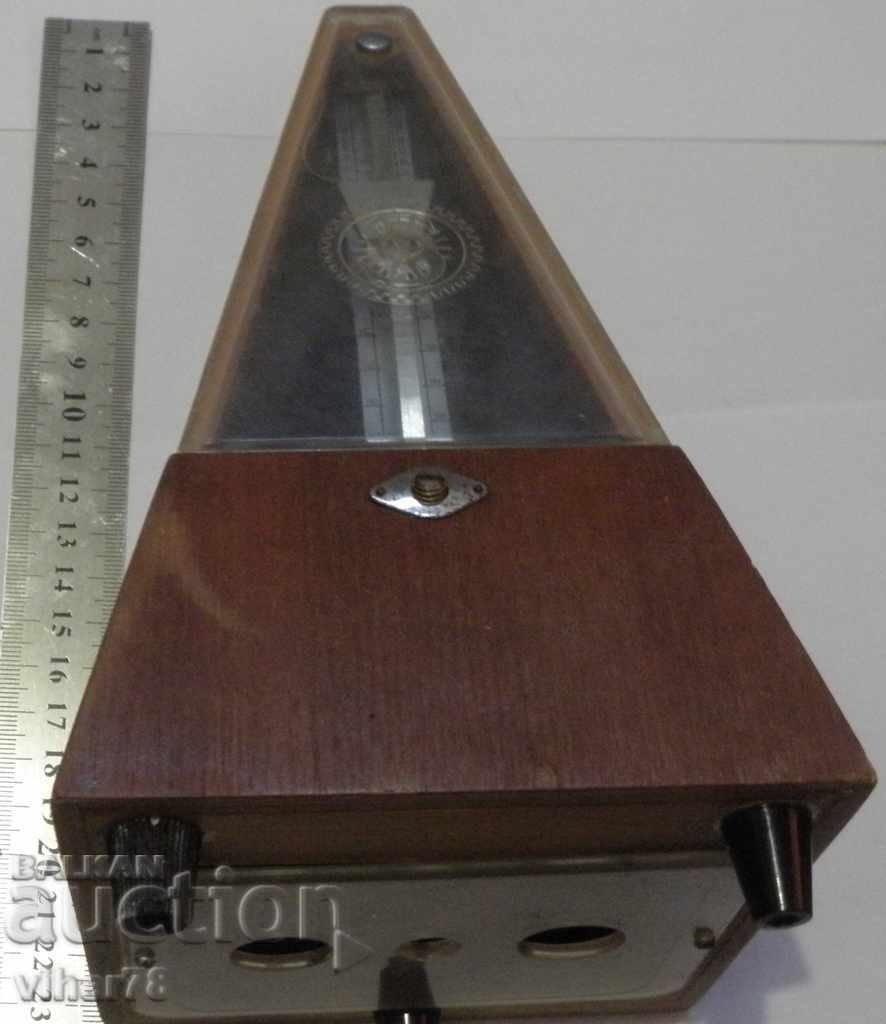 Delivery of The metronome works Delivery of The metronome works