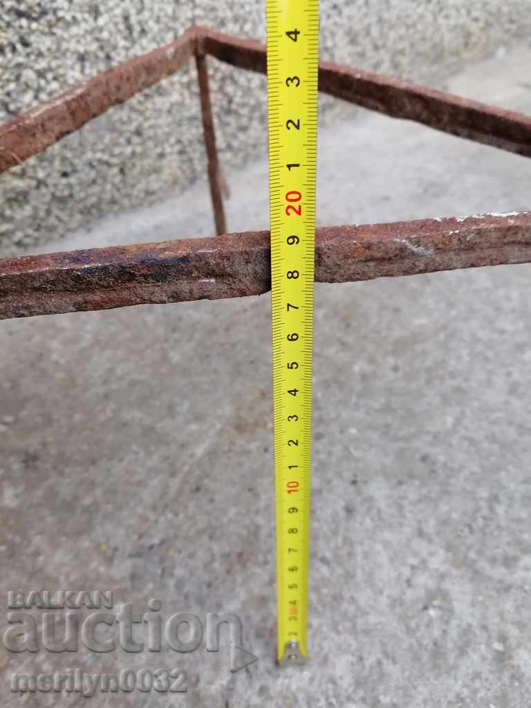 Auction  An antique wrought iron soot hearth grilled pyruvic wrought iron