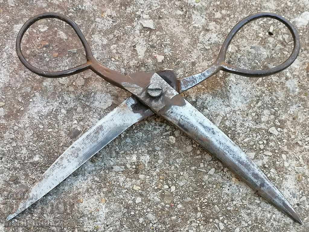 Renaissance forged scissors, wrought iron with price 36.00 BGN | € 18.41