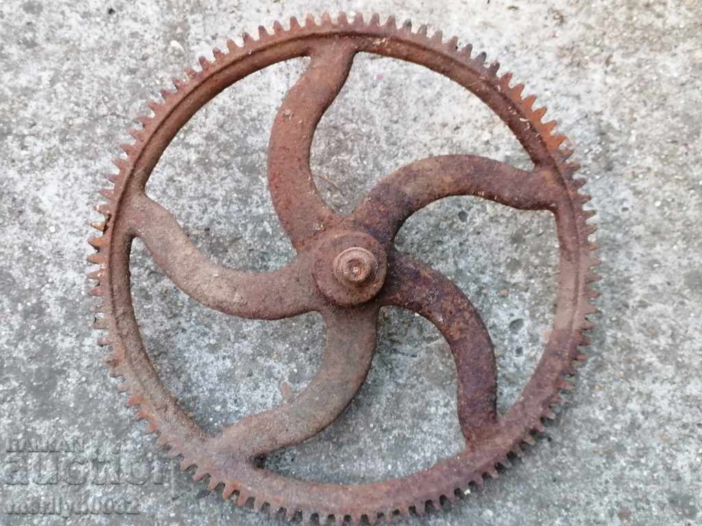 Gear from a wrought iron manufactory reducer with price 49.00 BGN | € 25.05