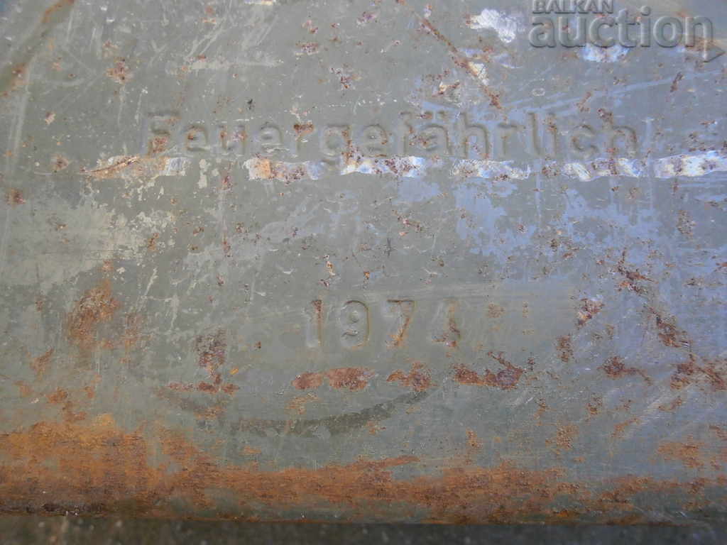 fuel tank BAT Bundeswehr 1974 with price 55.00 BGN | € 28.12 fuel tank BAT Bundeswehr 1974 with price 55.00 BGN | € 28.12