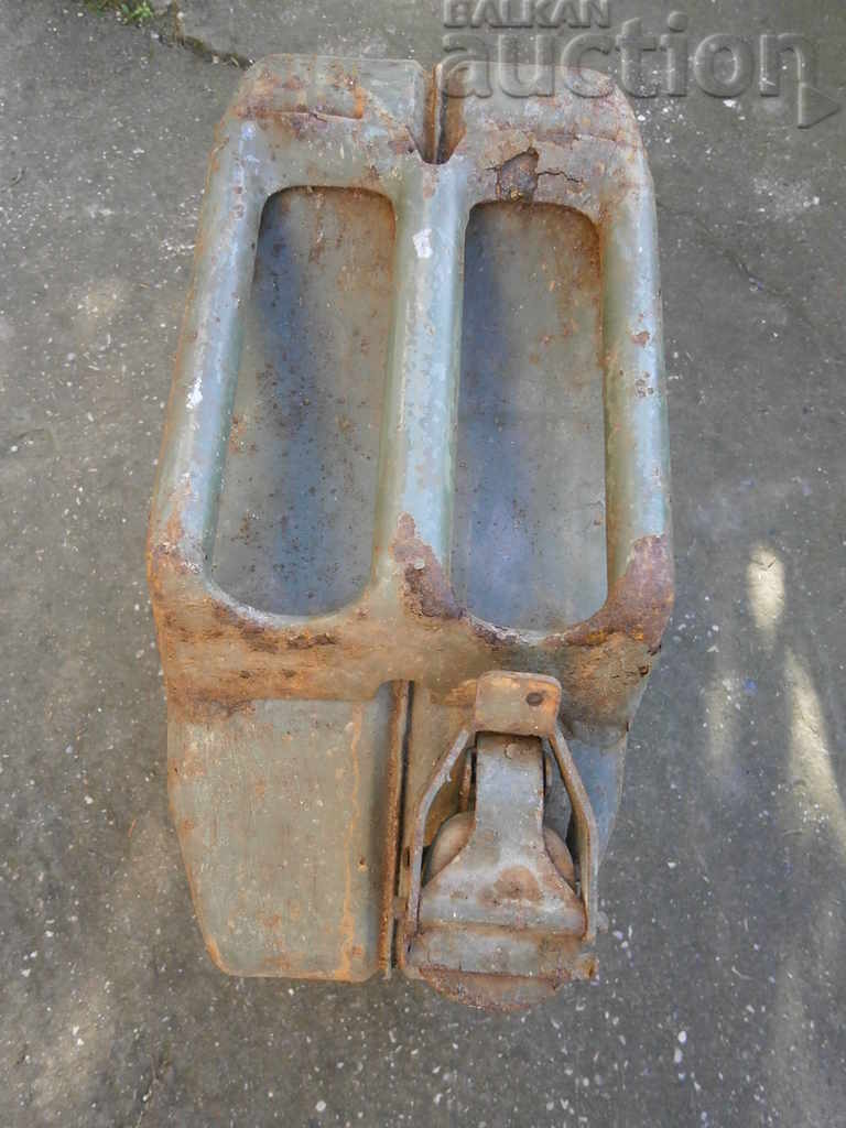 fuel tank BAT Bundeswehr 1974 - 5 fuel tank BAT Bundeswehr 1974 - 5