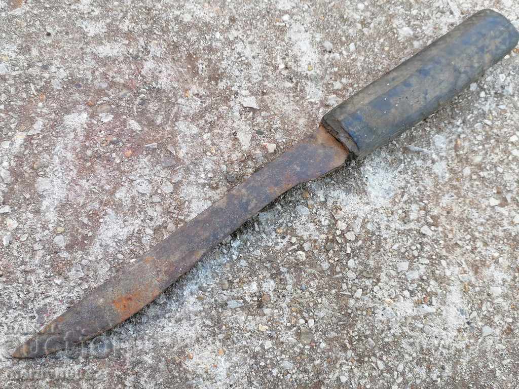 Old knife dagger blade mid 20th century with price 39.00 BGN | € 19.94 Old knife dagger blade mid 20th century with price 39.00 BGN | € 19.94