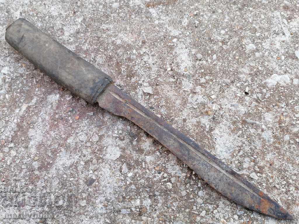 Lama veche de pumnal cuțit la mijlocul secolului XX