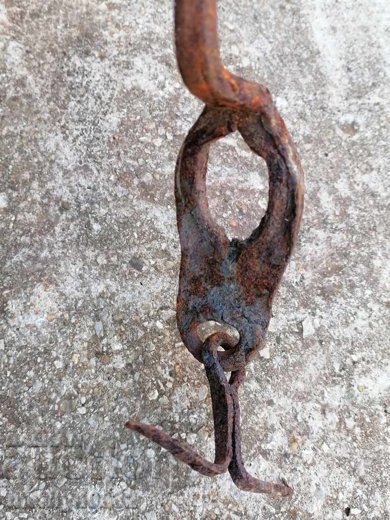 Old latch wrought iron lock primitive chain - 7 Old latch wrought iron lock primitive chain - 7