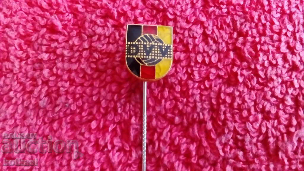 Auction  Old Volleyball Federation badge pin Germany excellent