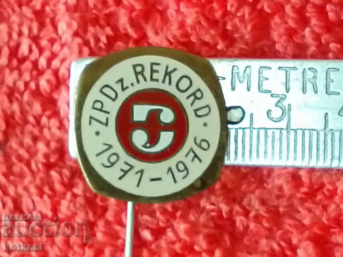 Old badge bronze pin enamel with price 5.50 BGN | € 2.81 Old badge bronze pin enamel with price 5.50 BGN | € 2.81